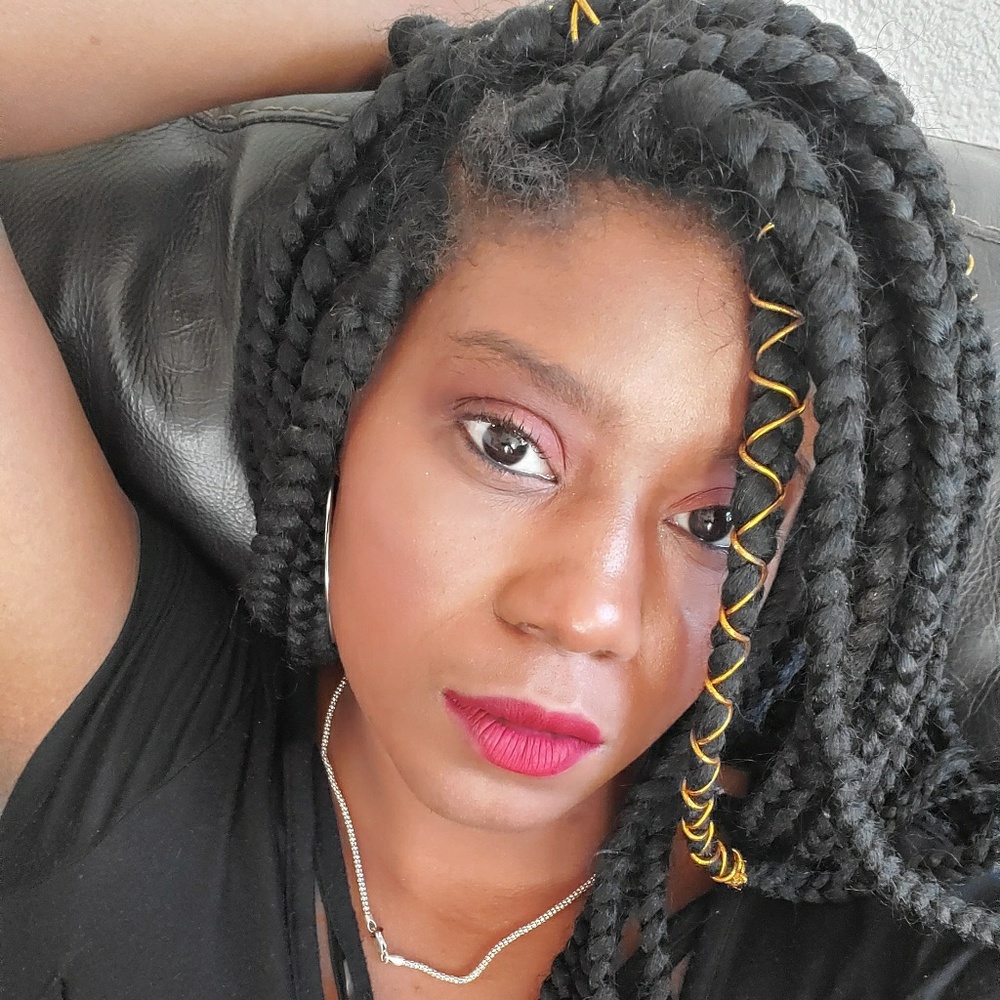 Meet your Posher, Lamarra